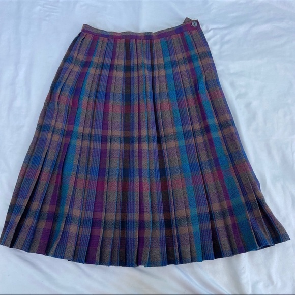 Vintage wool skirt - Picture 1 of 3